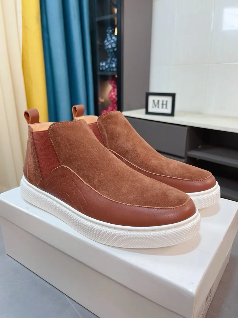 Men's shoes 💰440🌹🌹 [Prada] New high-top men's shoes for the Milan show are out, official website new model: 1 production 🔺original version, continuing the charm inheritance, innovation and tribute ⚫️Young and fashionable you must have 🎗movable feet and no smelly feet; imported cowhide mesh with wear-resistant rubber soles; suitable for all seasons, fashionable and versatile. Code number:38-44